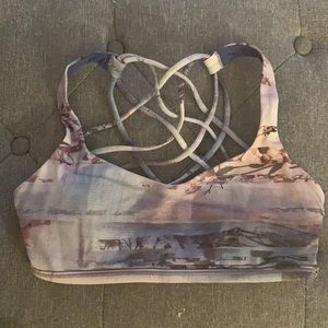 Lululemon sports bra